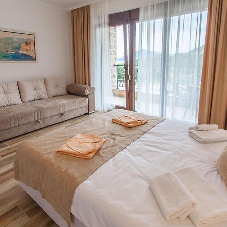Rosmarino Apartment Sveti Stefan Ngoại thất bức ảnh