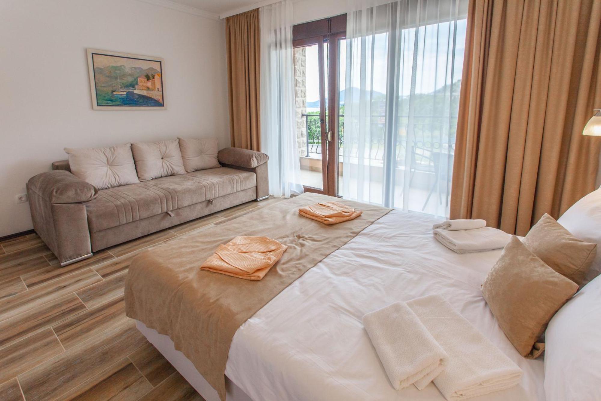 Rosmarino Apartment Sveti Stefan Ngoại thất bức ảnh
