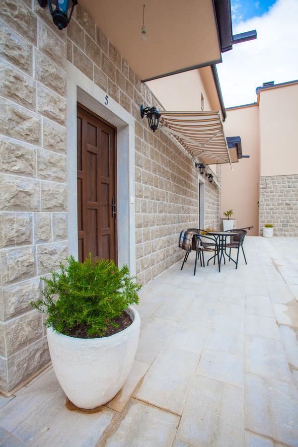 Rosmarino Apartment Sveti Stefan Ngoại thất bức ảnh