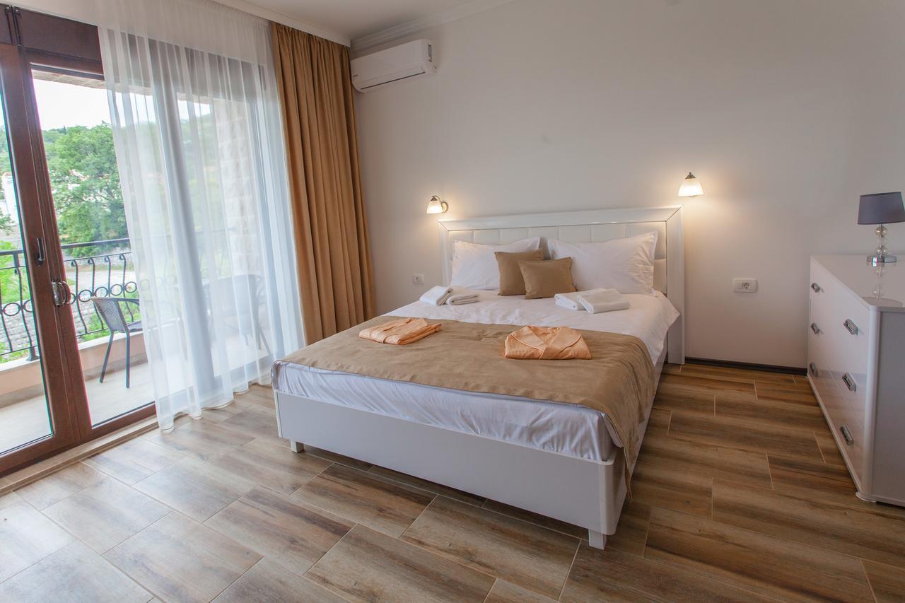 Rosmarino Apartment Sveti Stefan Ngoại thất bức ảnh