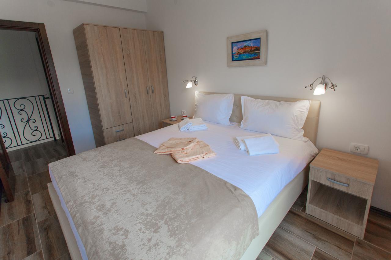 Rosmarino Apartment Sveti Stefan Ngoại thất bức ảnh