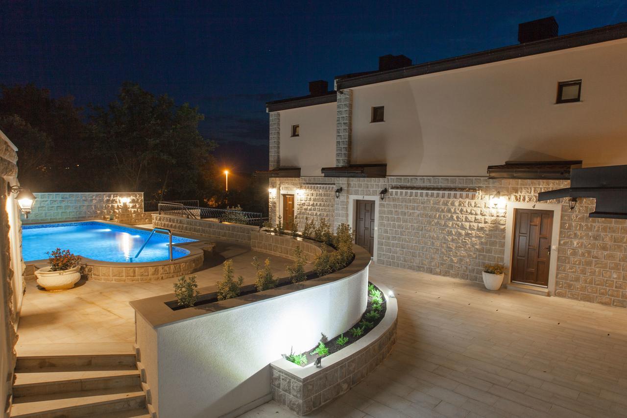 Rosmarino Apartment Sveti Stefan Ngoại thất bức ảnh