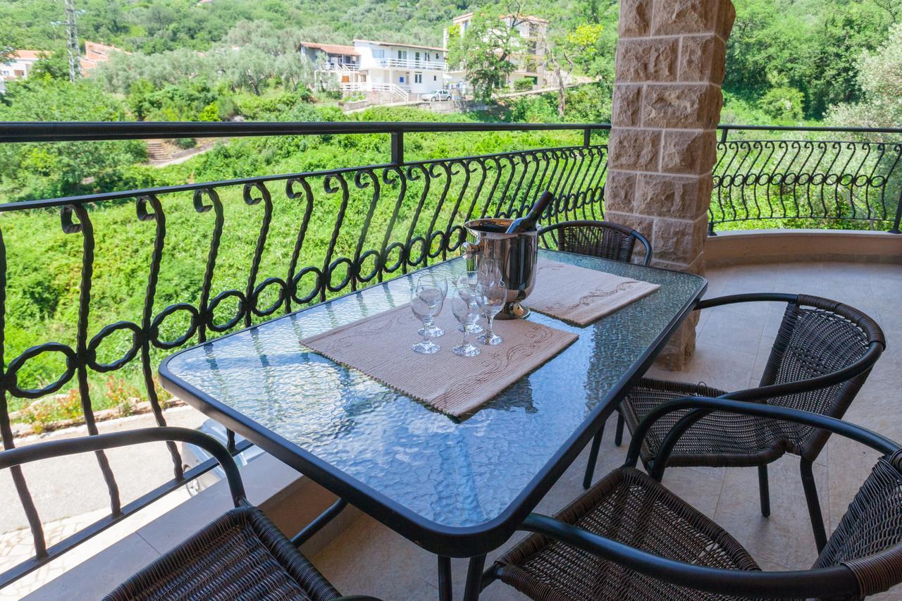 Rosmarino Apartment Sveti Stefan Ngoại thất bức ảnh
