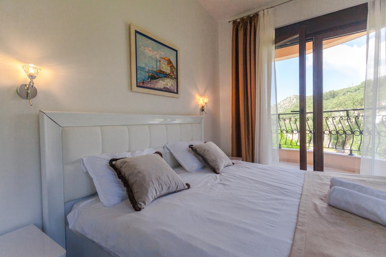 Rosmarino Apartment Sveti Stefan Ngoại thất bức ảnh